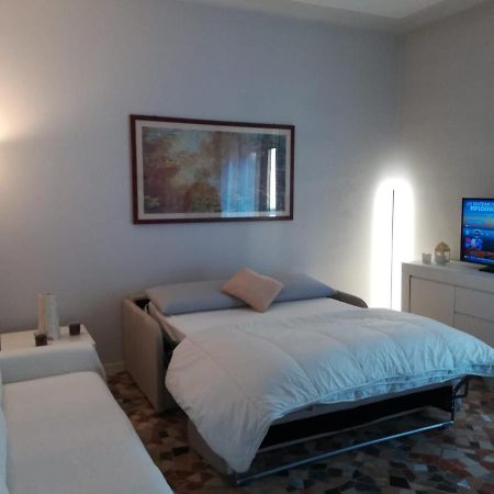 Primo Piano - Bilocale Casa Vacanze Brescia megye Kültér fotó