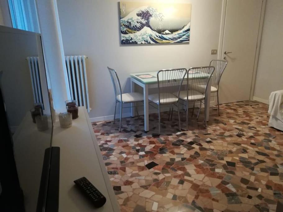Primo Piano - Bilocale Casa Vacanze Brescia megye Kültér fotó