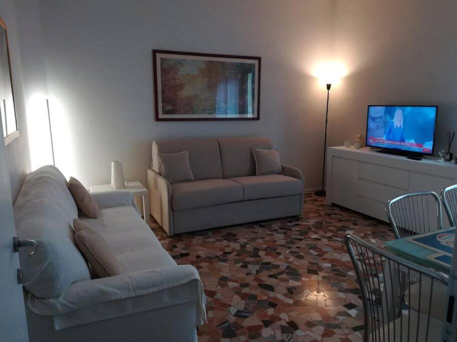 Primo Piano - Bilocale Casa Vacanze Brescia megye Kültér fotó